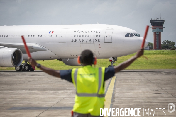 Emmanuel Macron en voyage officiel aux Antilles