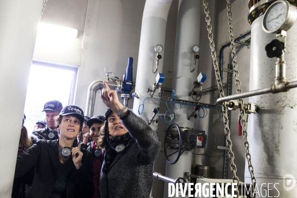 Emmanuelle WARGON visite la centrale géothermique Bagéops à Bagneux.