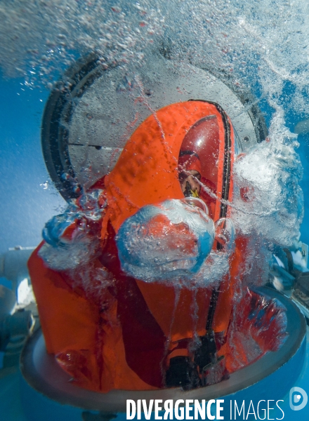Exercice d évacuation sous-marine au CESI