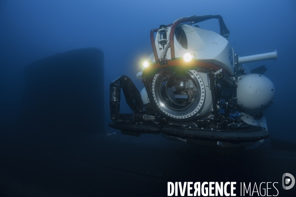 Assistance du NSRS sur un sous-marin (Exercice)