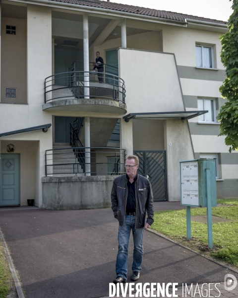 Un jour avec Herve POLY, candidat PCF suppleant de Jean-Luc Melenchon pour les legislatives 2012