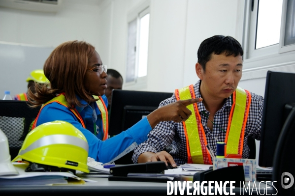 TOGO : Terminal de transbordement des conteneurs LCT à LOME.