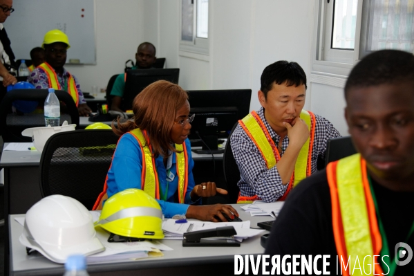 TOGO : Terminal de transbordement des conteneurs LCT à LOME.