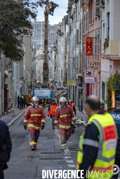 Marseille, 2 immeubles s effondrent dans le centre ville