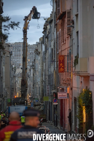 Marseille, 2 immeubles s effondrent dans le centre ville