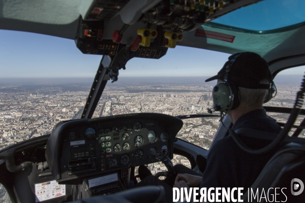 Vues aériennes de Paris et du sud de l Ile--de-France
