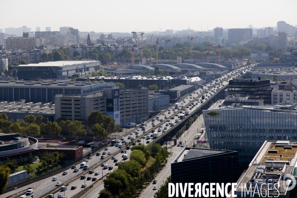 Vues aériennes de Paris et du sud de l Ile--de-France