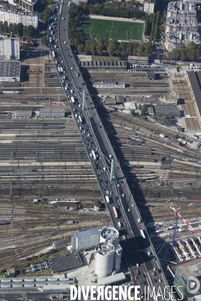 Vues aériennes de Paris et du sud de l Ile--de-France