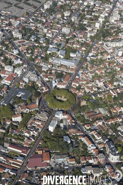 Vues aériennes de Paris et du sud de l Ile--de-France