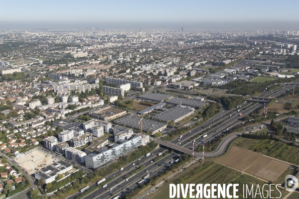 Vues aériennes de Paris et du sud de l Ile--de-France