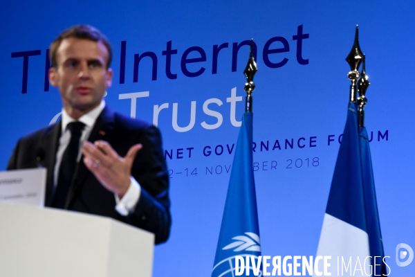 Emmanuel Macron à l Unesco pour réglementer l internet