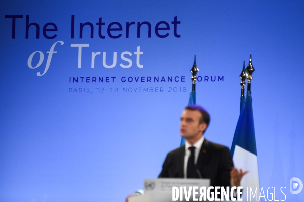 Emmanuel Macron à l Unesco pour réglementer l internet