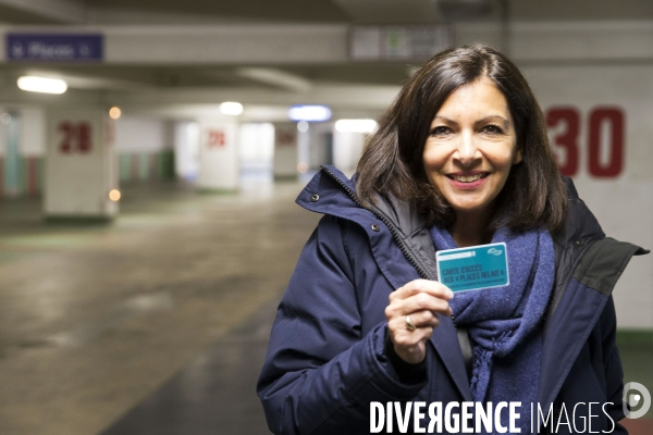 Anne Hidalgo lance des parking-relais aux portes de Paris.