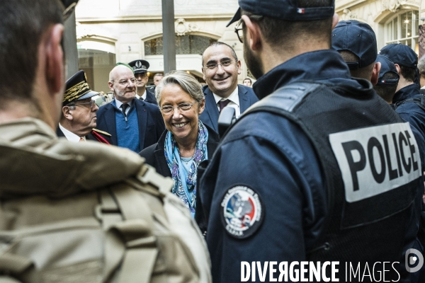 Déplacement de Laurent Nunez et d  Elisabeth Borne gare du nord