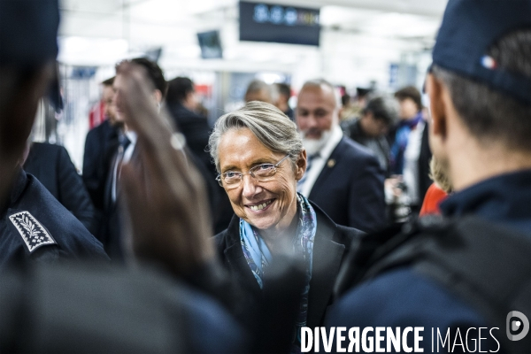 Déplacement de Laurent Nunez et d  Elisabeth Borne gare du nord