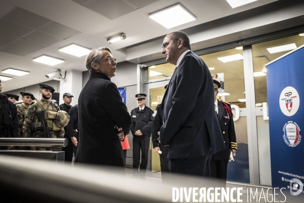 Déplacement de Laurent Nunez et d  Elisabeth Borne gare du nord