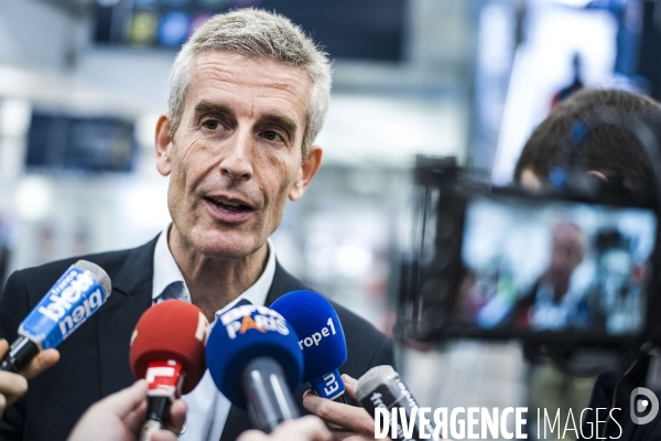 Déplacement de Laurent Nunez et d  Elisabeth Borne gare du nord
