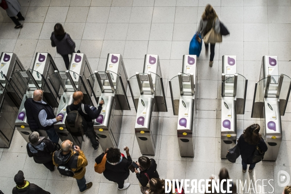 Déplacement de Laurent Nunez et d  Elisabeth Borne gare du nord