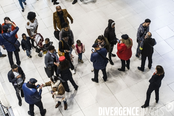 Déplacement de Laurent Nunez et d  Elisabeth Borne gare du nord