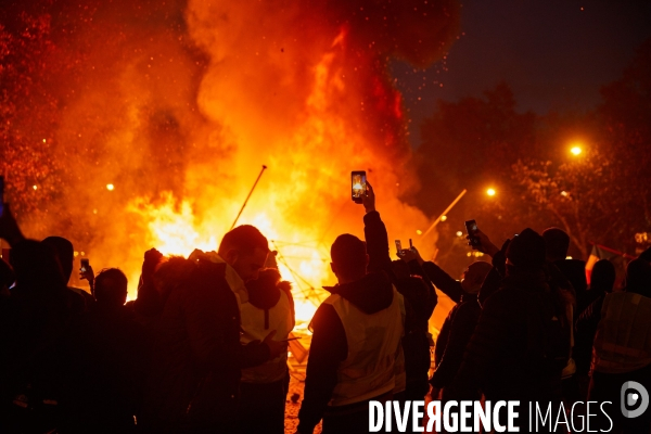 Manifestation Gilets Jaunes sur les Champs Elysees 24 novembre 2018