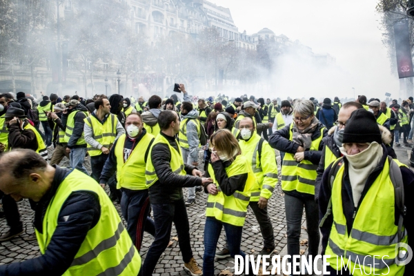 Gilets Jaunes sur les Champs Elysees - 24.11.2018