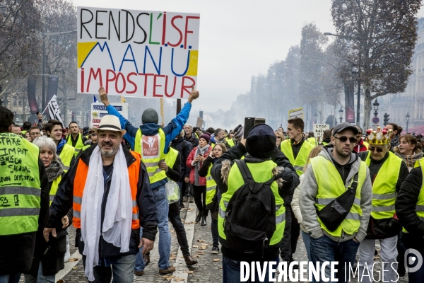 Gilets Jaunes sur les Champs Elysees - 24.11.2018