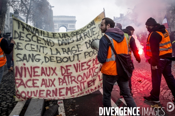 Gilets Jaunes sur les Champs Elysees - 24.11.2018