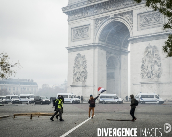 Gilets Jaunes sur les Champs Elysees - 24.11.2018