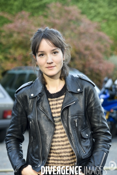 Le film SAUVER OU PERIR de Frederic Tellier, avec Anais Demoustier et Pierre Niney.