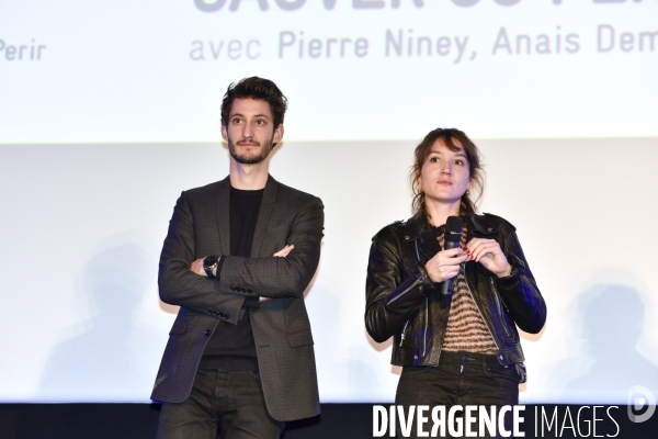 Le film SAUVER OU PERIR de Frederic Tellier, avec Anais Demoustier et Pierre Niney.