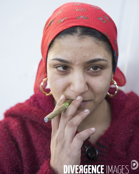 Jeune femme au cigare, Aubervilliers