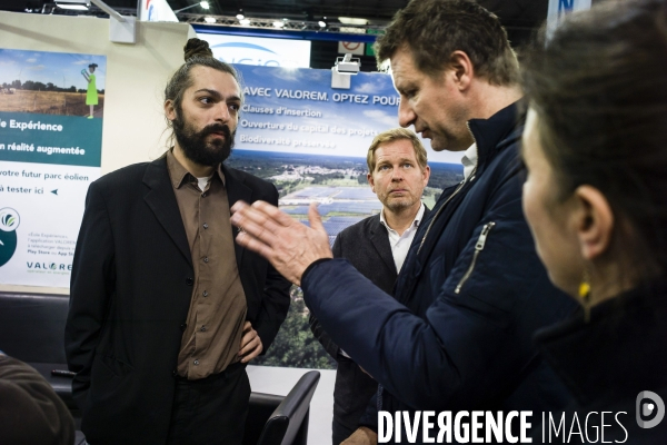 Yannick Jadot au salon des maires.