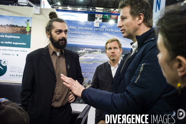 Yannick Jadot au salon des maires.