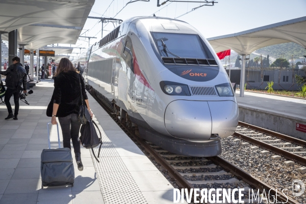 Emmanuel Macron et Mohamed VI,inaugurent la ligne TGV Tanger- Rabat