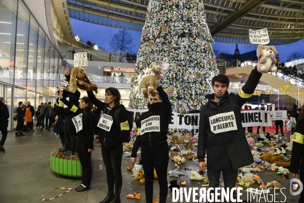 Action cause animale du collectif Boucherie abolition, BALANCE TON ZOOCRIMINEL. Animals rights.