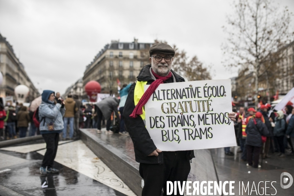 Manifestation de la cgt sur la précarité et les gilets jaunes