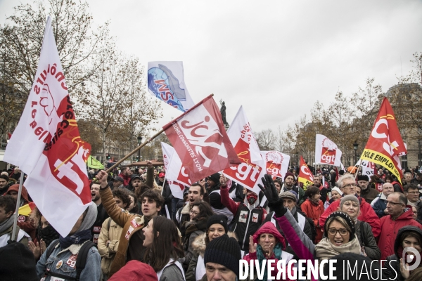 Manifestation de la cgt sur la précarité et les gilets jaunes