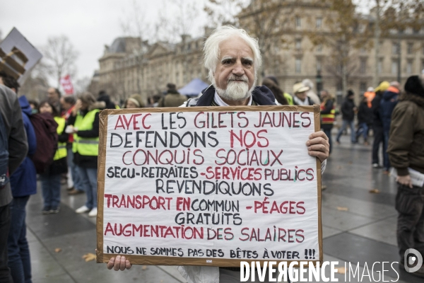 Manifestation de la cgt sur la précarité et les gilets jaunes