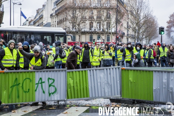 Revolte des Gilets Jaunes 1er & 2 decembre 2018, Paris.