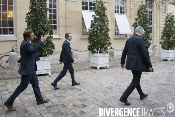 Edouard PHILIPPE reçoit les responsables politiques à Matignon.