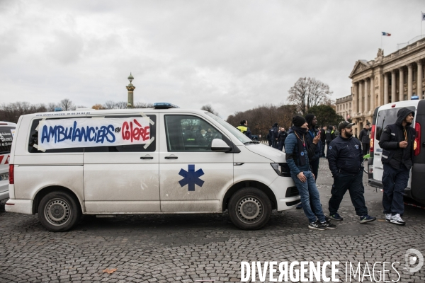 Manifestation d ambulanciers contre la réforme du financement des transports sanitaires