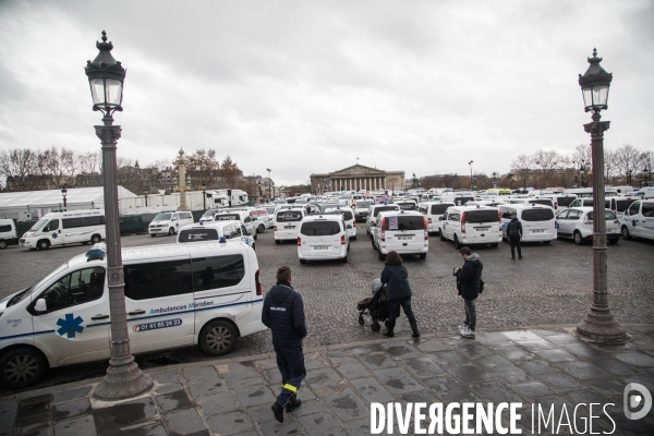 Manifestation d ambulanciers contre la réforme du financement des transports sanitaires