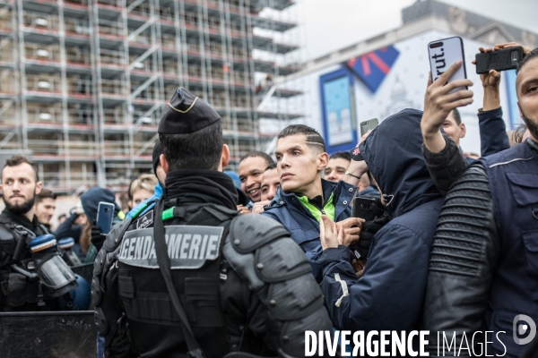 Manifestation d ambulanciers contre la réforme du financement des transports sanitaires