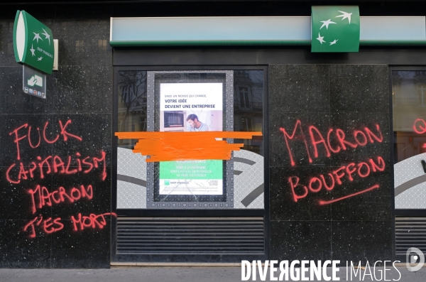 Gilets jaunes, acte 3. Agence BNP vandalisée