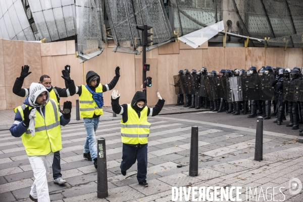 Acte 4 des gilets jaunes a paris.