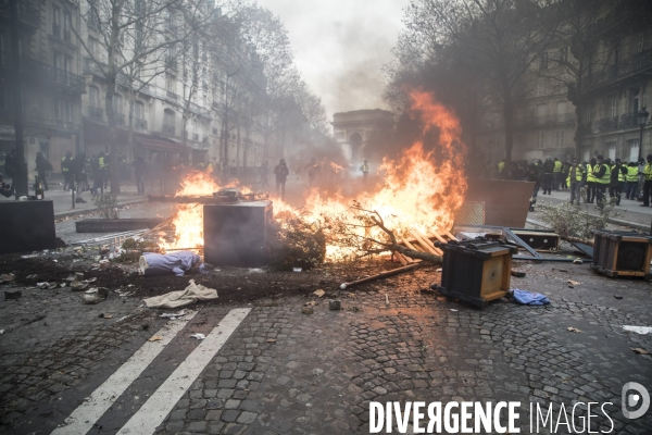 Acte 4 : Les gilets jaunes à Paris