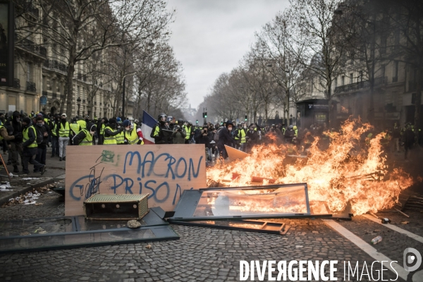 Acte 4 : Les gilets jaunes à Paris