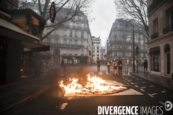 Acte 4 : Les gilets jaunes à Paris