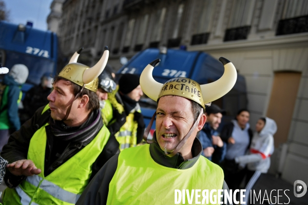 Manifestation des gilets jaunes à paris / Acte IV