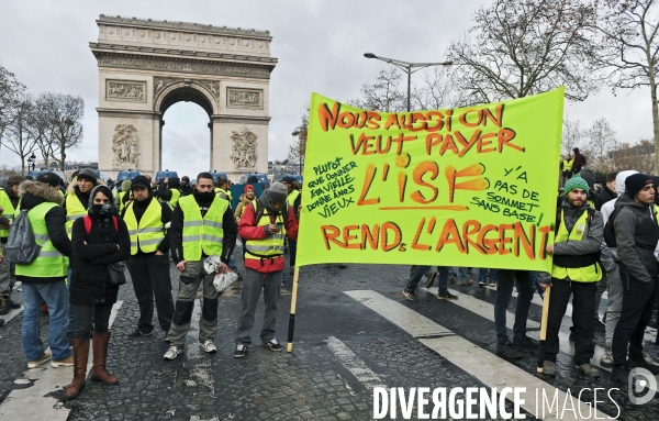 Manifestation des gilets jaunes à paris / Acte IV